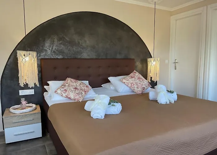 De La Alykes Apartman Katasztári