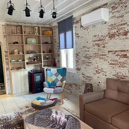 De La Alykes Apartman Katasztári