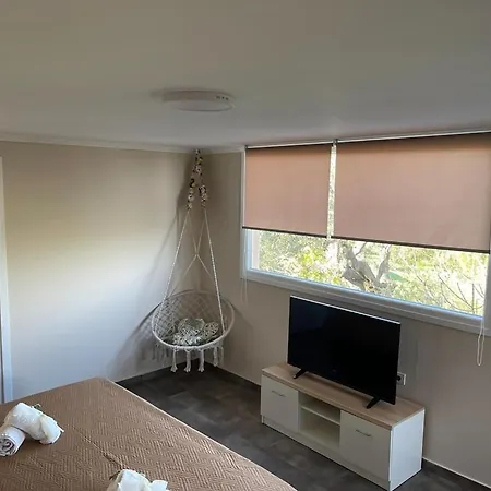 De La Alykes Apartmán Katastárion