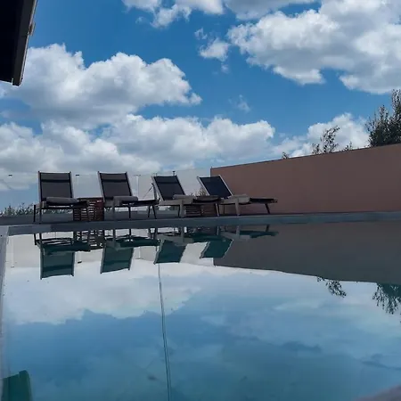 De La Alykes Апартаменты *